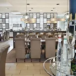 Hotel Courtyard By Marriott