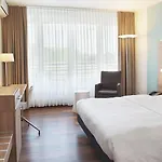 Courtyard By Marriott Hotel 4*