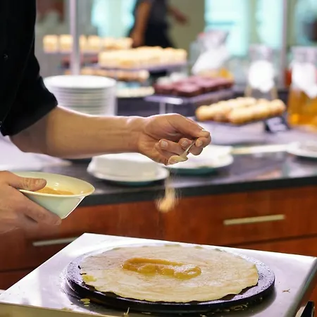 Courtyard By Marriott Hotel 4*