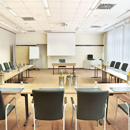 Courtyard By Marriott