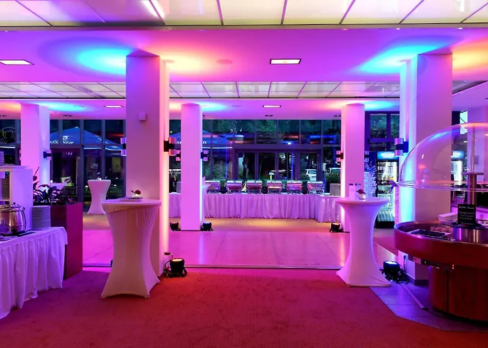 Courtyard By Marriott 4*