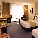 Courtyard By Marriott