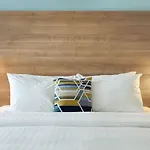 Courtyard By Marriott