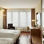 Courtyard By Marriott Hotel