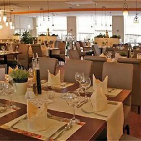 德累斯顿德勒斯登万怡酒店 酒店 4*