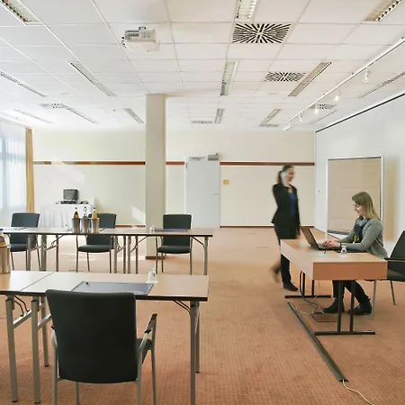 Courtyard By Marriott Отель Дрезден