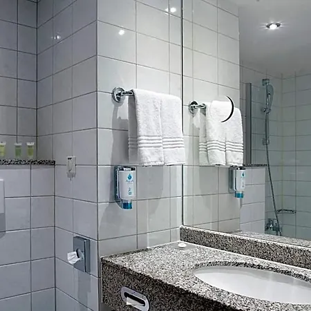 Courtyard By Marriott 4*