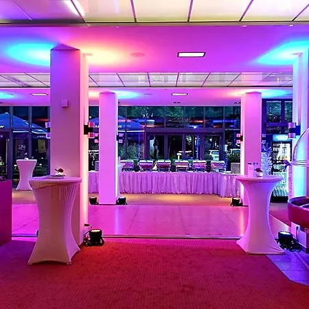 Otel Courtyard By Marriott