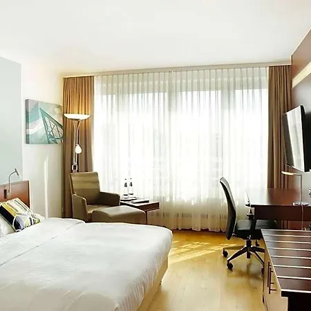 Otel Courtyard By Marriott