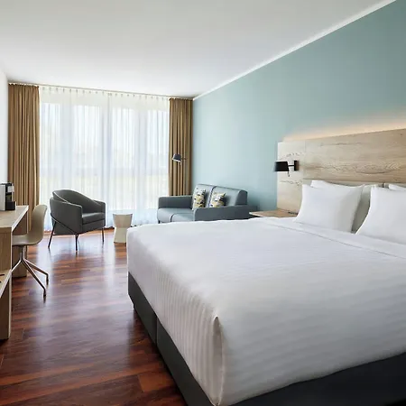 Ξενοδοχείο Courtyard By Marriott 4*