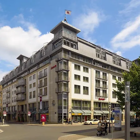 Hotell Courtyard By Marriott 4*