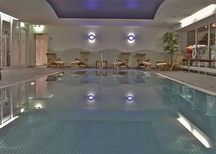 Courtyard By Marriott 4*