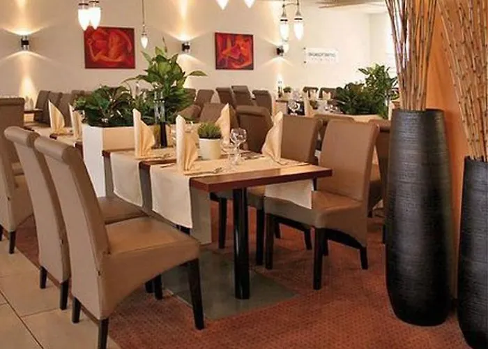 ホテル Courtyard By Marriott 4*