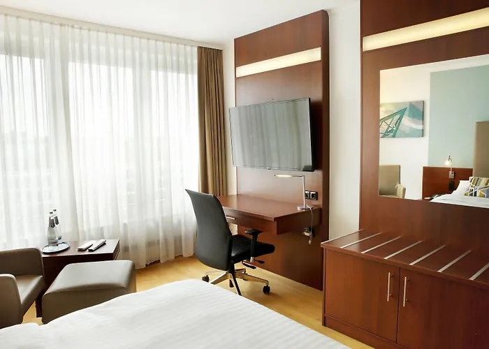 Courtyard By Marriott ホテル