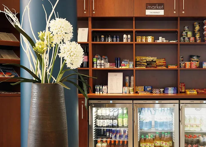 Courtyard By Marriott Hotel