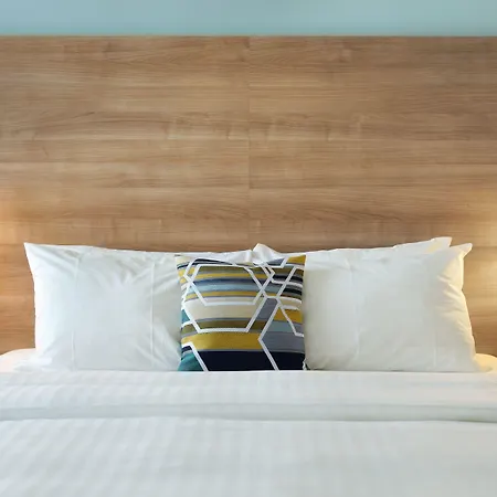 Courtyard By Marriott