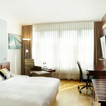 Courtyard By Marriott 4*